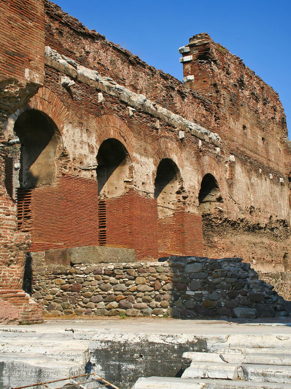 Foto Rote Halle Bergama