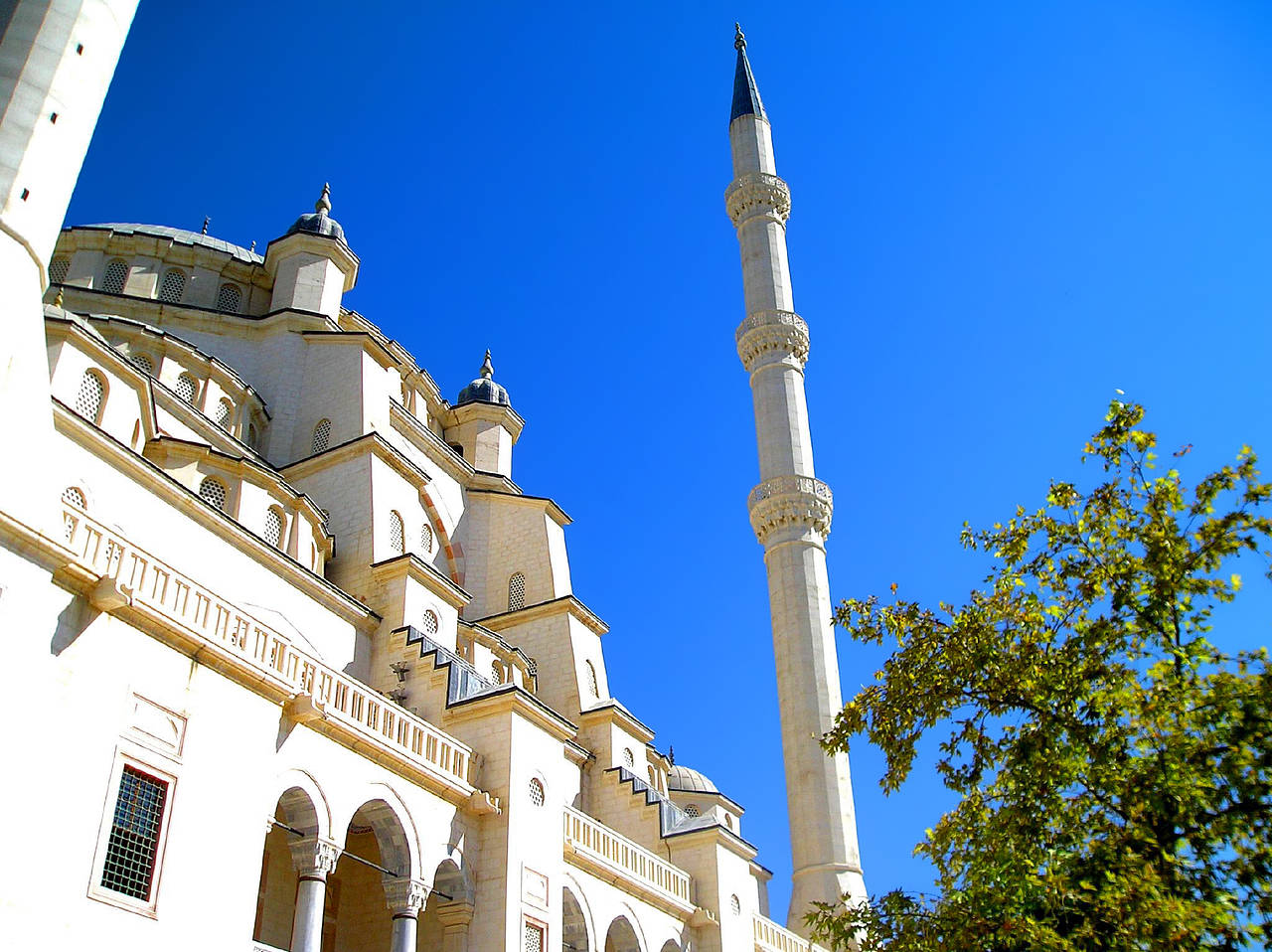 Sabancı Merkez Moschee  Fotos