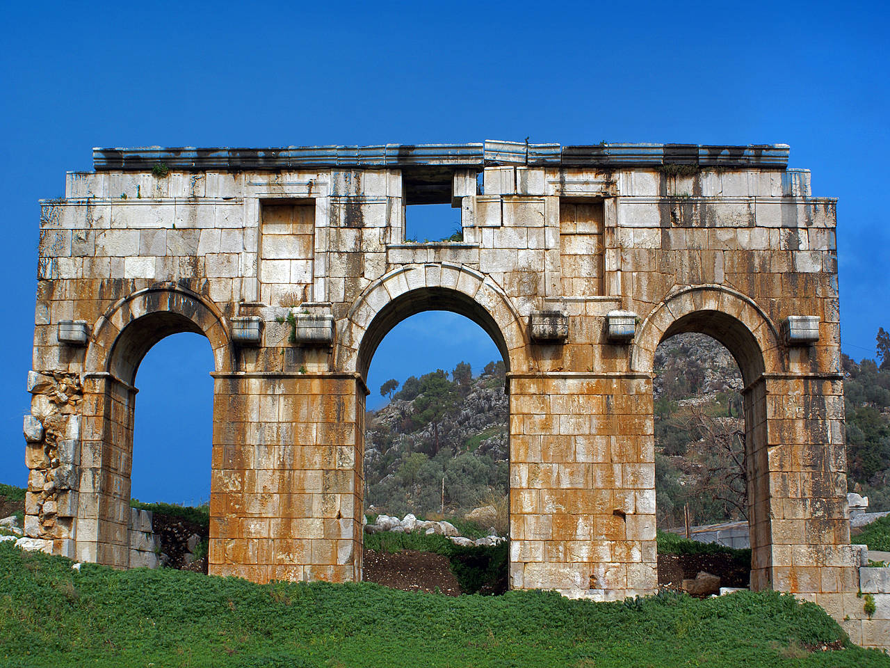 Foto Triumphbogen des Metius Modestus